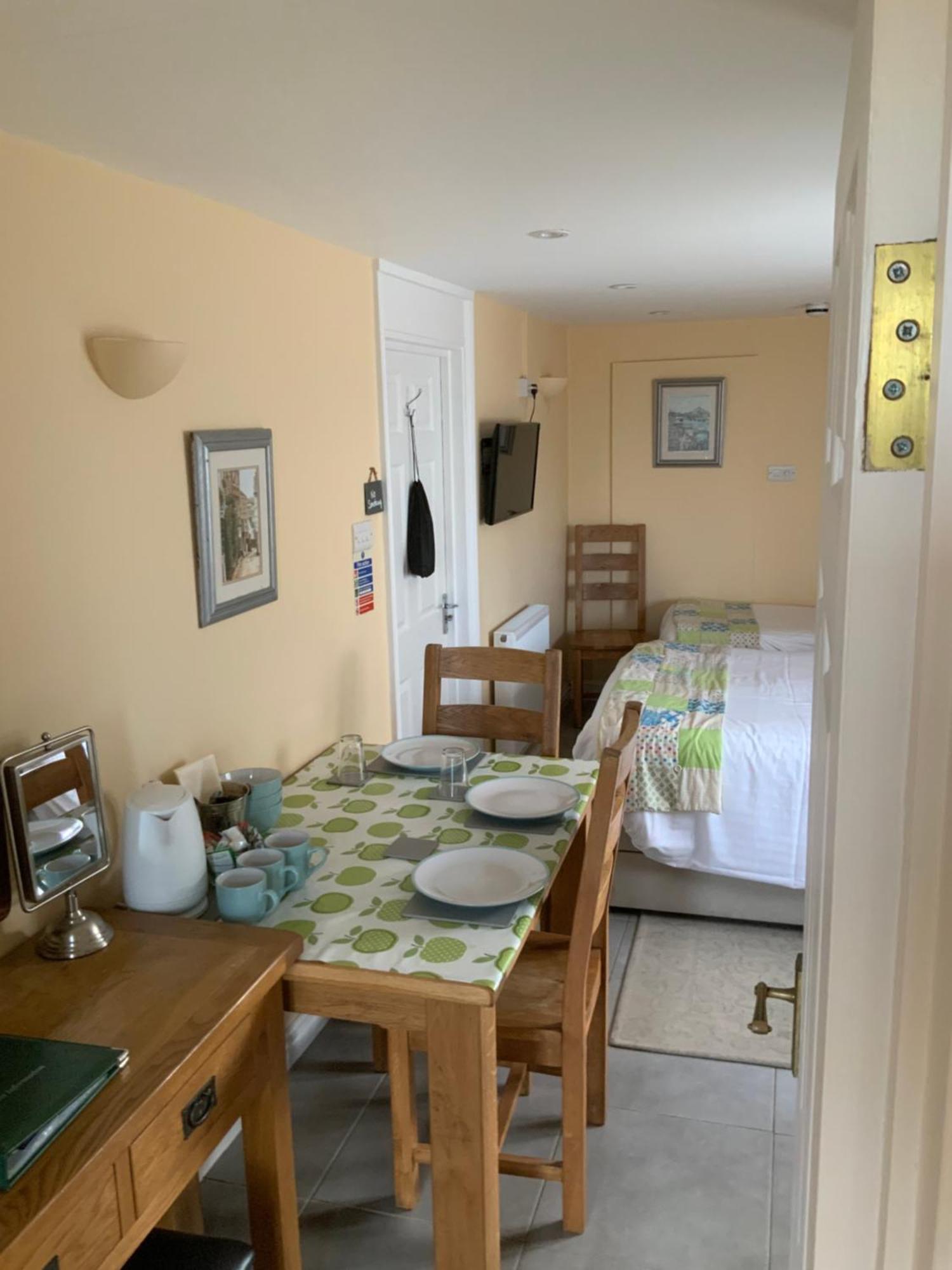 Green Apple Bed And Breakfast St Ives  Bagian luar foto