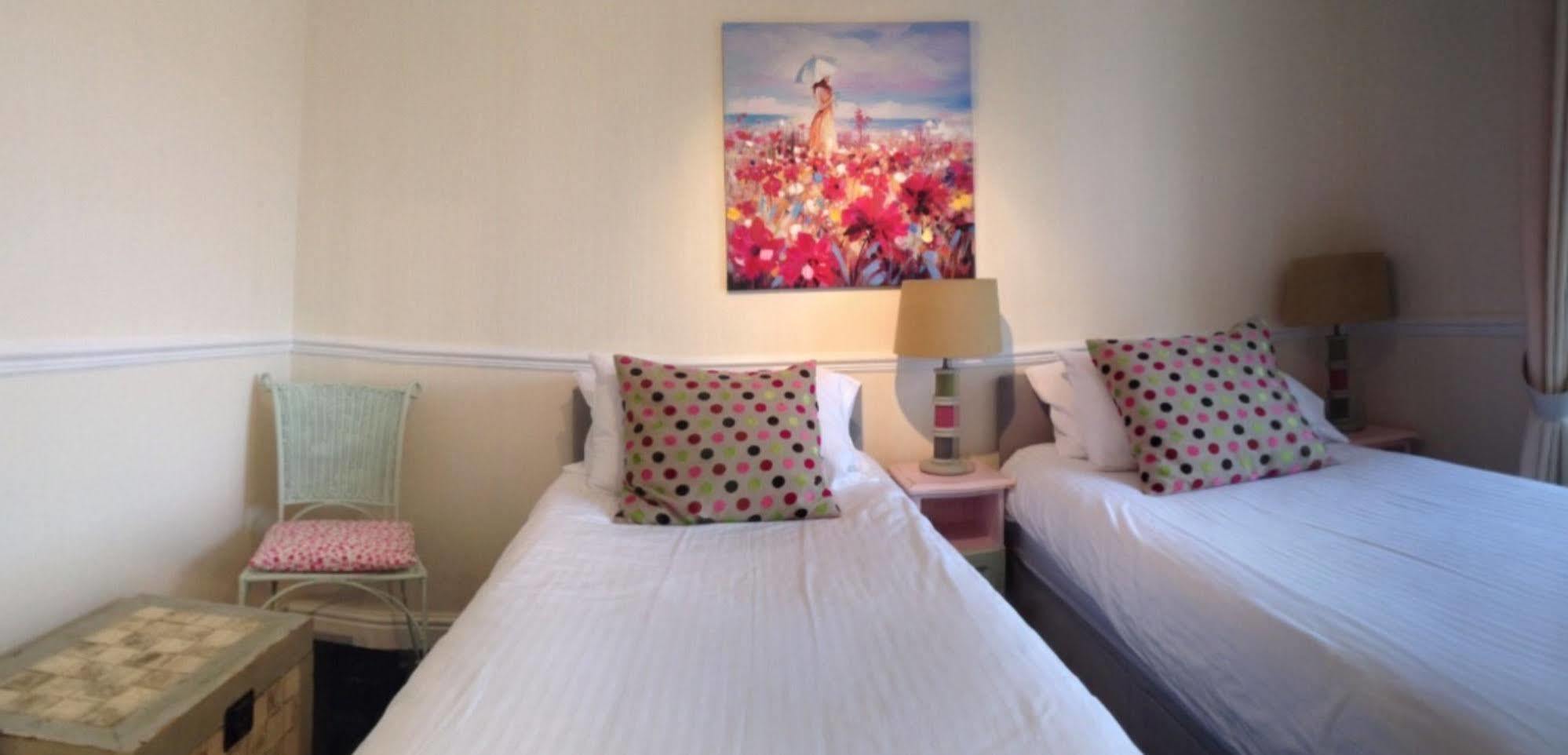 Green Apple Bed And Breakfast St Ives  Bagian luar foto